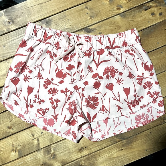 The North Face Pants - The North Face Class V Mini Shorts Size Large